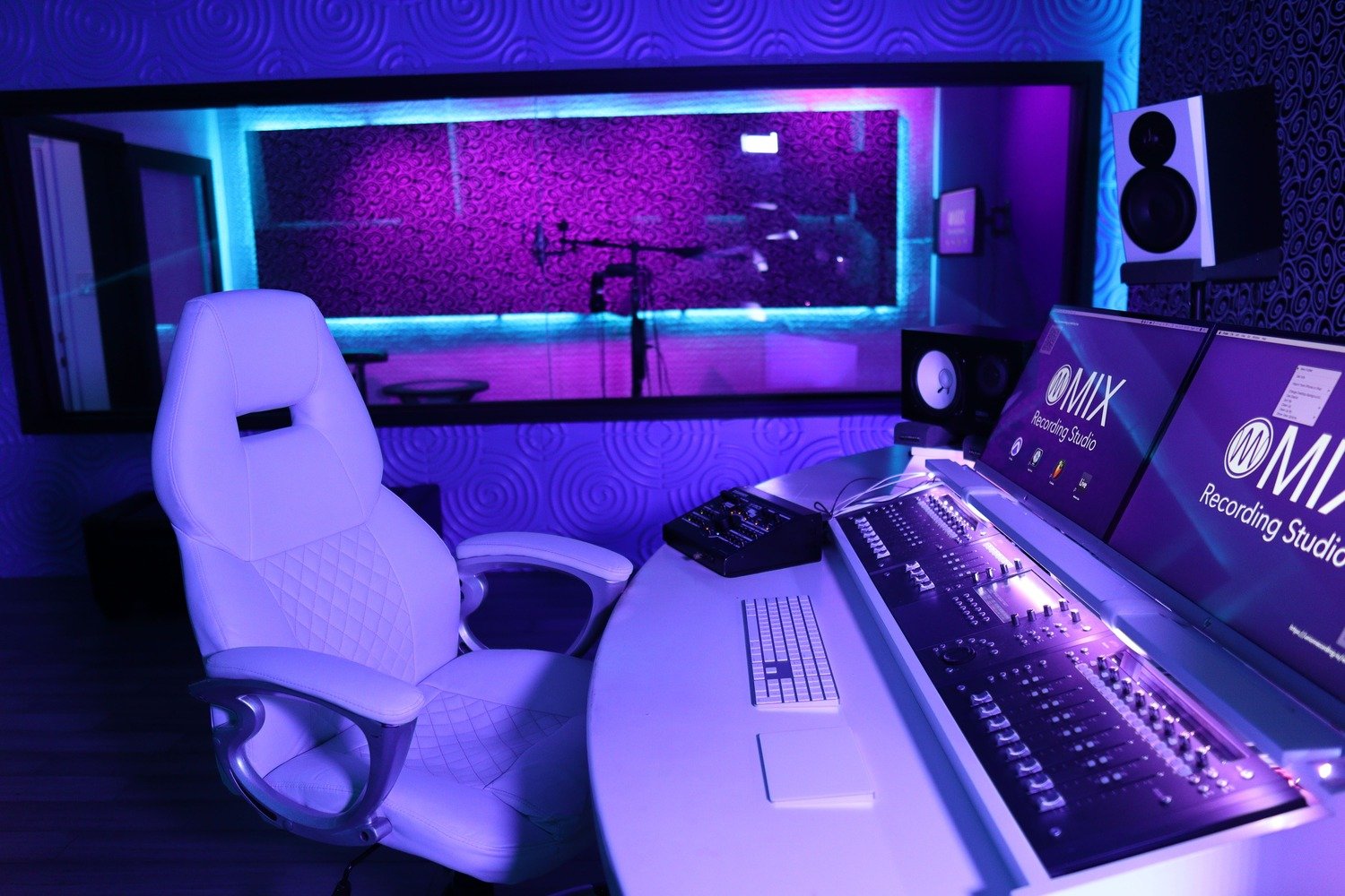What MIX Recording Studio Offers That Legacy Rooms Don