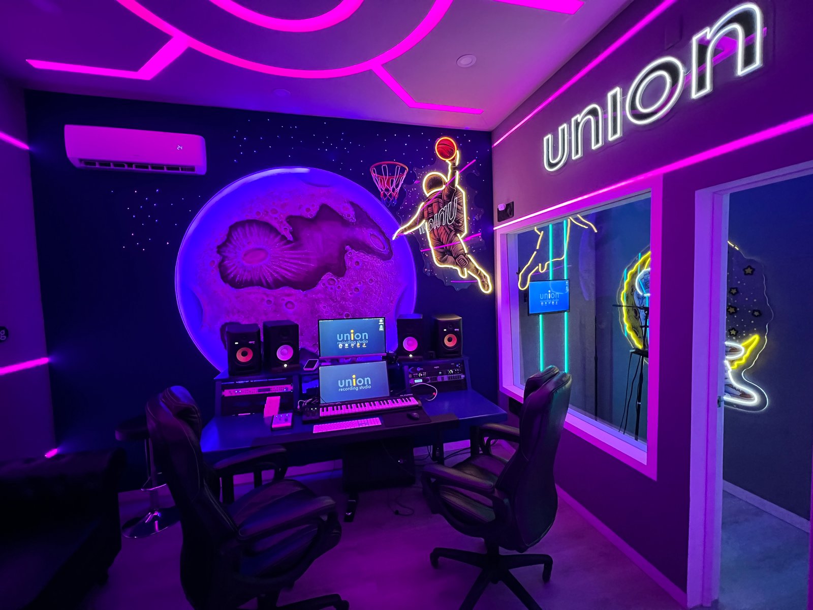 What Services Does UNION Offer Beyond Studio Rental? - UNION Recording Studio